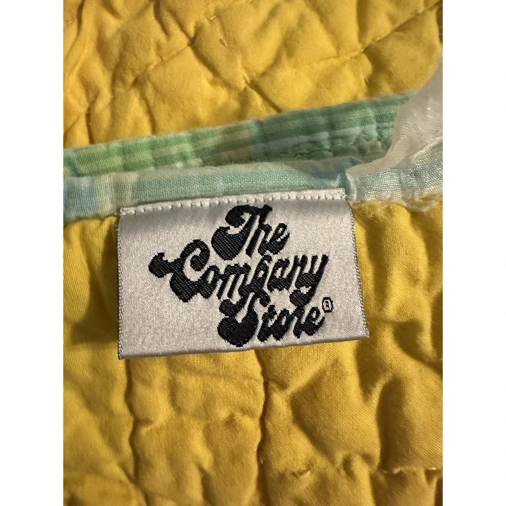 The Company Store Patchwork Quilt Pillow Shams Throw Pillow Set Needs Repair‎